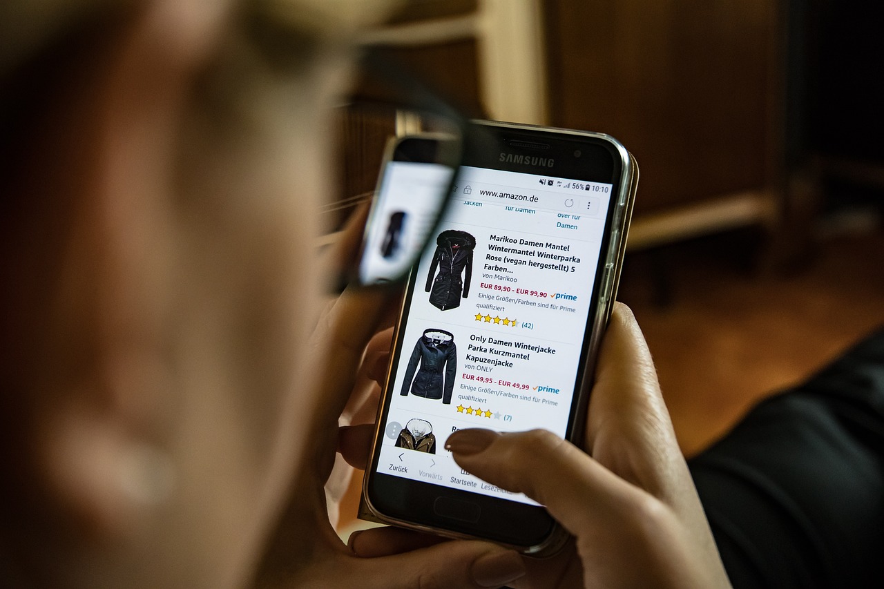 online shopping clothing mobile 2900303